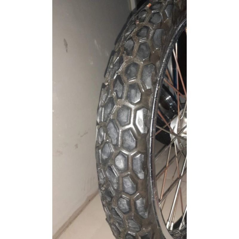 velg set depan tinggal pasang ring 21 ban shinko uk 300