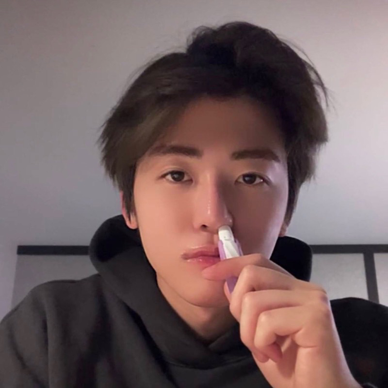inhaler jaemin pastel ungu