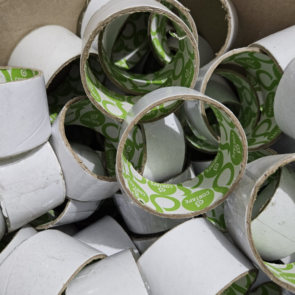 

Gulungan Kardus Lakban Selotip Bekas