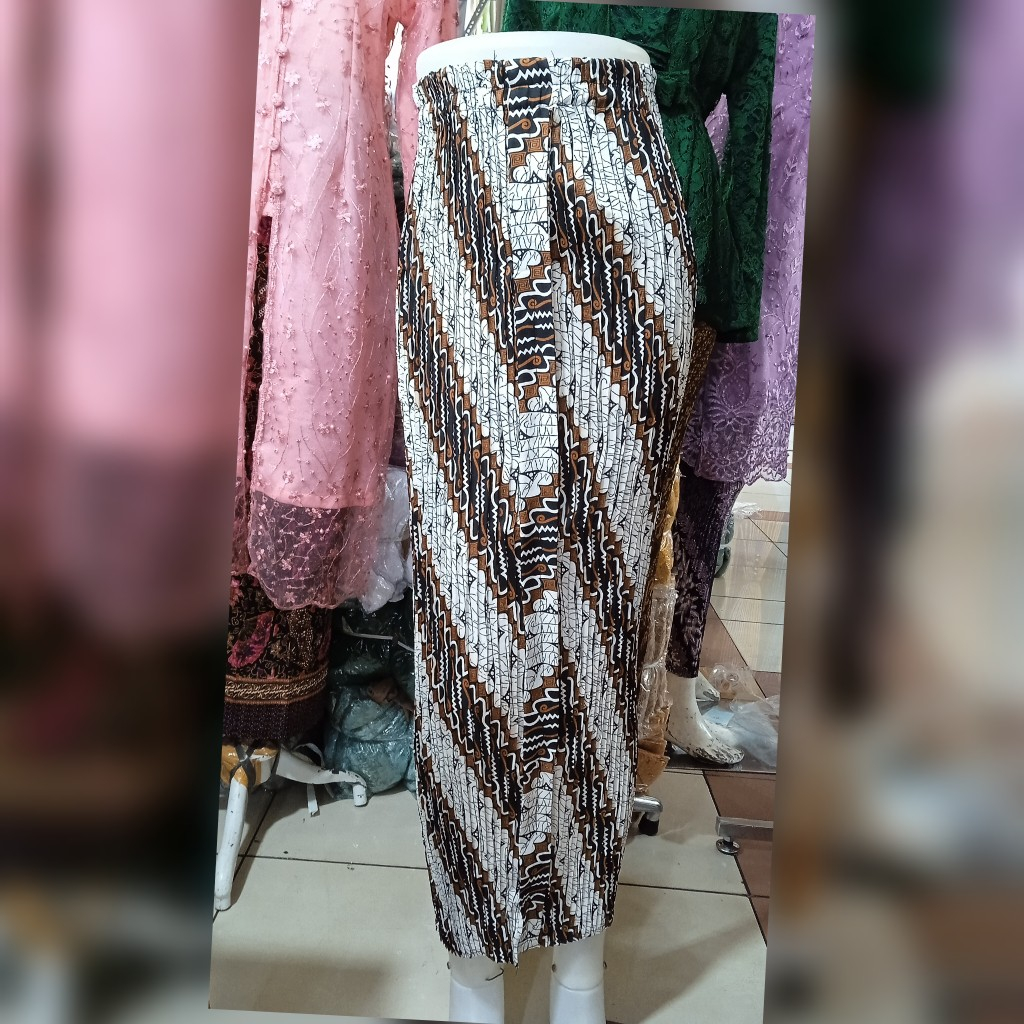 ROK WIRON BATIK/ROK WIRON/ROK WIRON PLISKET/ROK WIRU BATIK BAWAHAN KEBAYA