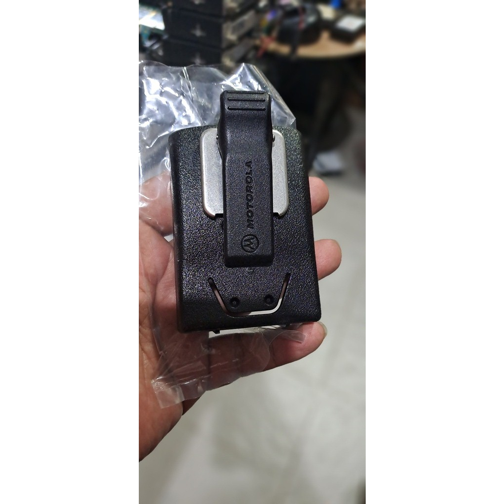 BELT CLIP MOTOROLA GP338 PLUS BELTCLIP HT MOTOROLA GP328+ PLUS BARU MURAH ORI COPOTAN DARI DUS STOK 