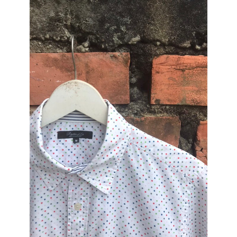 UNITED ARROWS SHIRT “Kemeja Pria Lengan Pendek Seken Ori, Size M (Panjang 70cm Lebar 50cm)