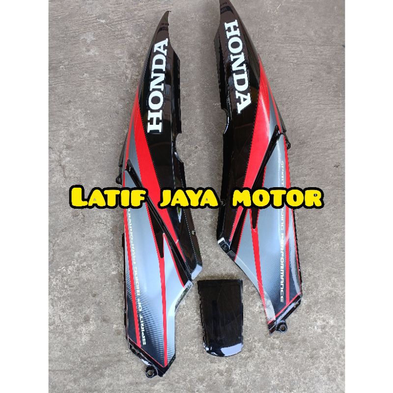 cover bodi body Supra x 125 lama 2006 merah hitam