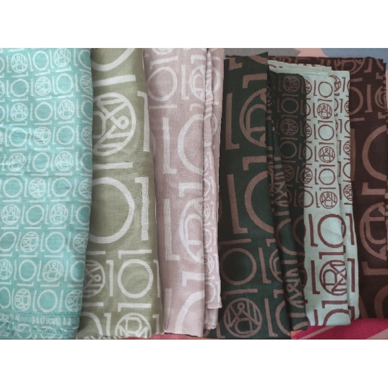 Preloved Scarf Monogram Ria Miranda Dekade