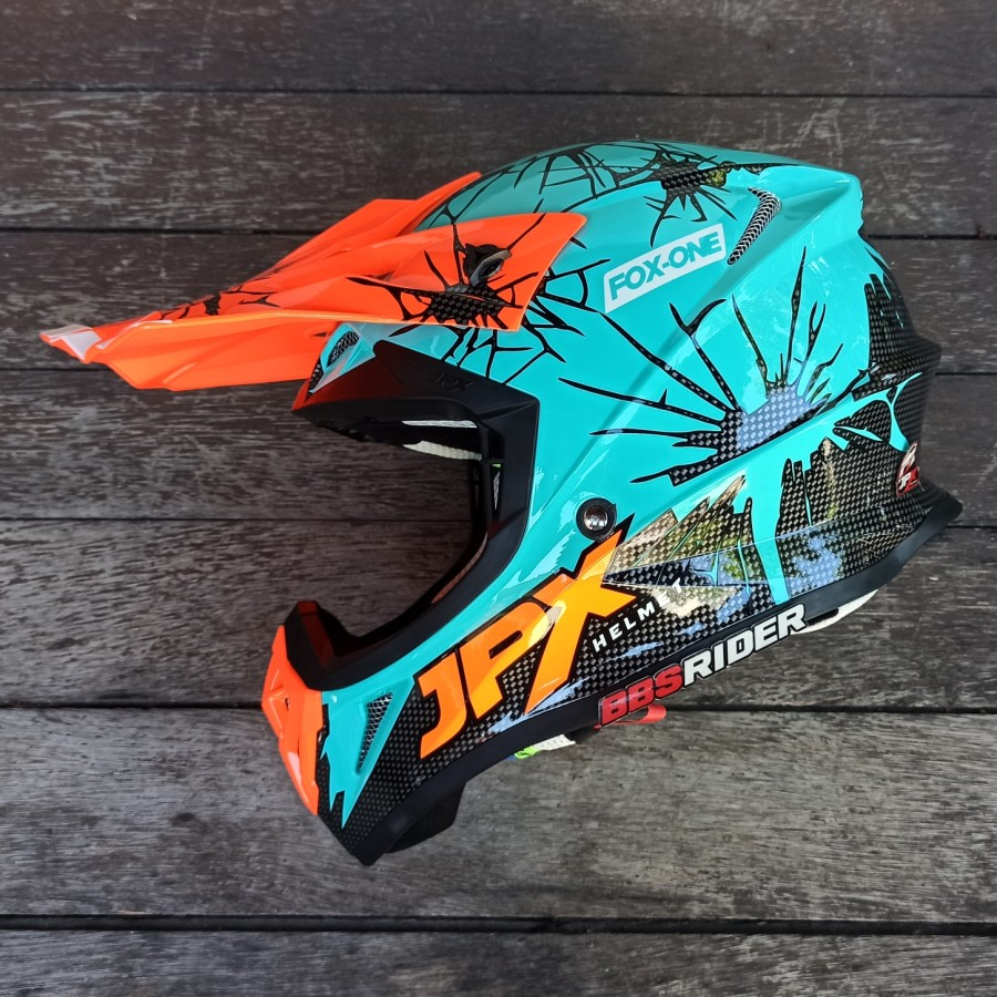 Helm JPX Cross Fox1 X34 Cracked
