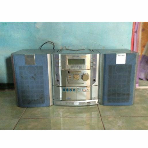 Tape Radio CD Polytron jadul