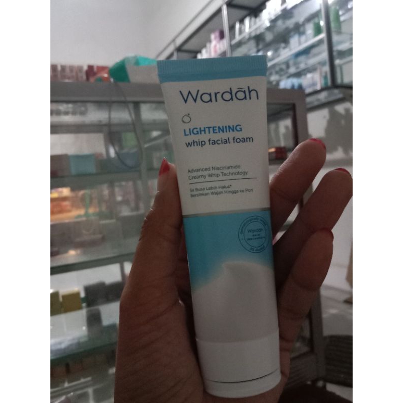 Wardah Lightening Facial Wash