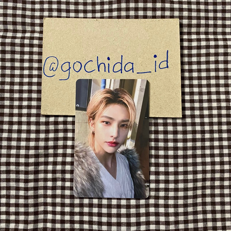 hwang hyunjin hj stray kids skz straykids bandina vietnam pob bene benefit official photocard pc 5 s