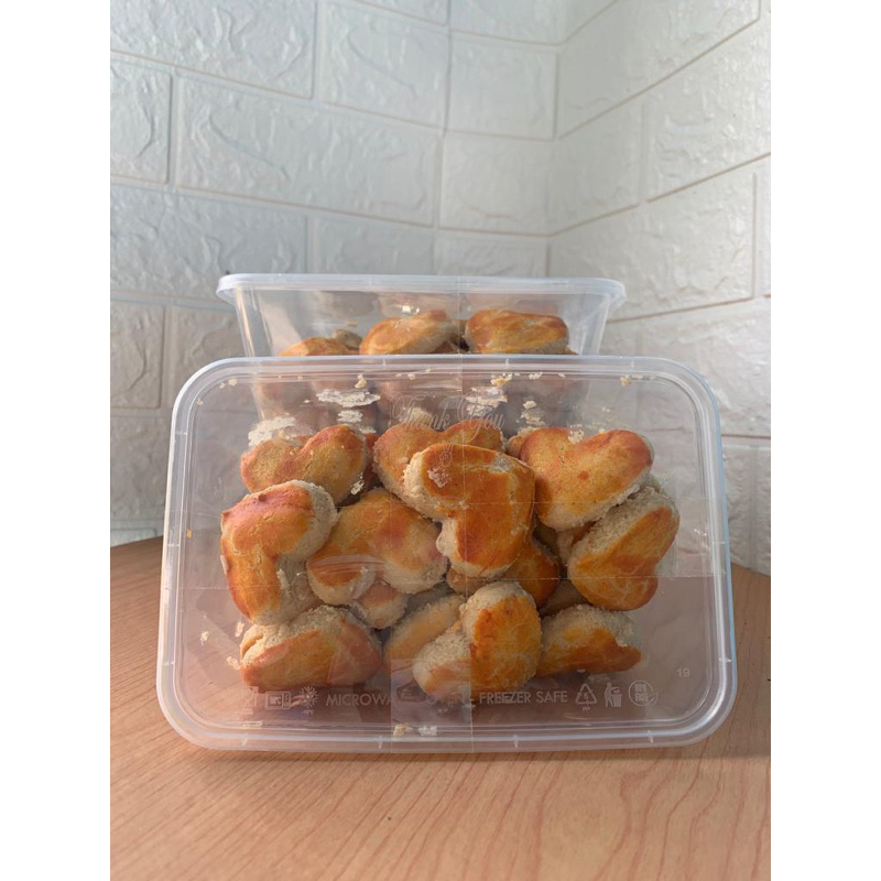 

Kue Kacang Isi 30 Pcs