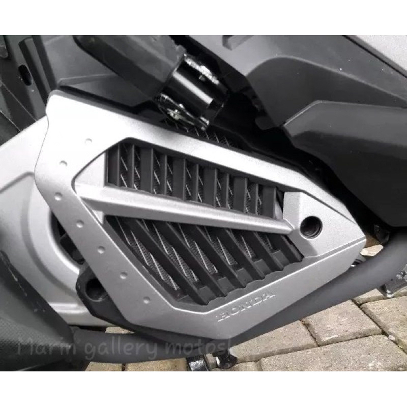 Cover Radiator Vario 125/150 LED Old Original AHM Sudah Terpasang Garnish