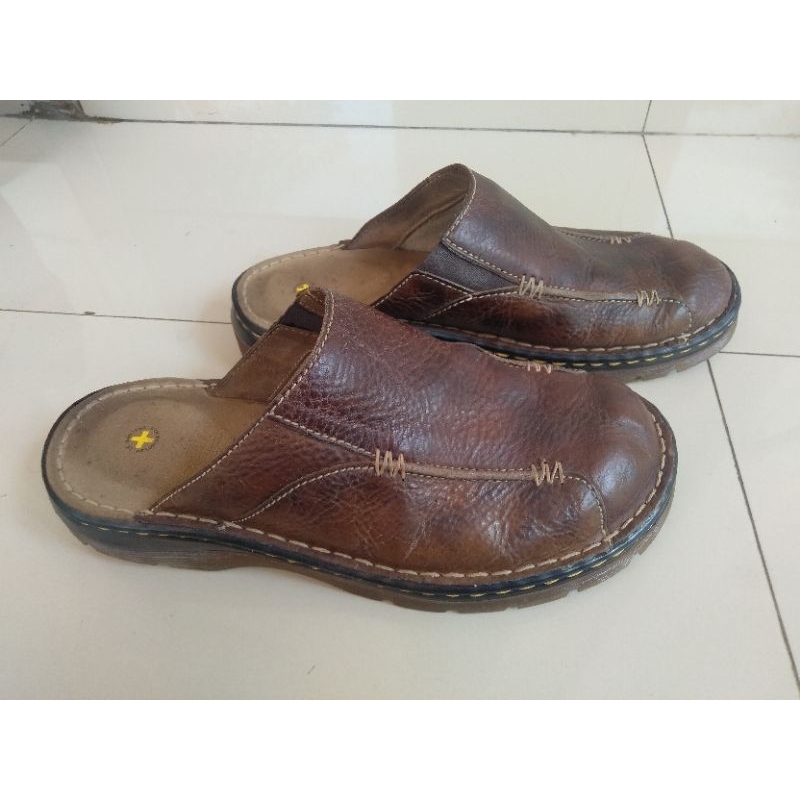 Sandal Selop DR Martens Preloved