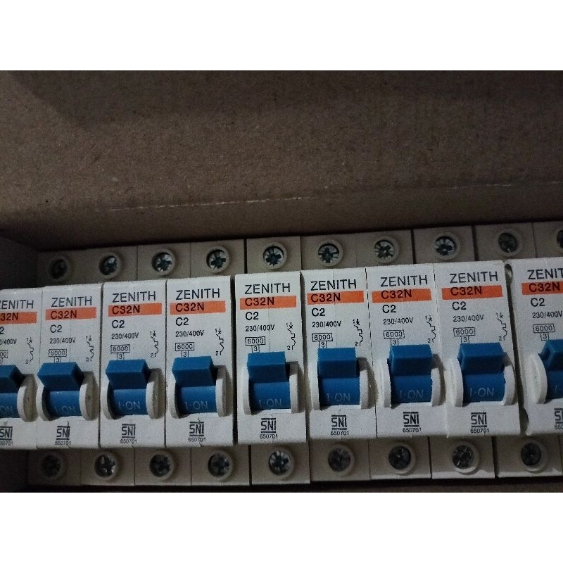 mcb zenith 2,4,6,10 a