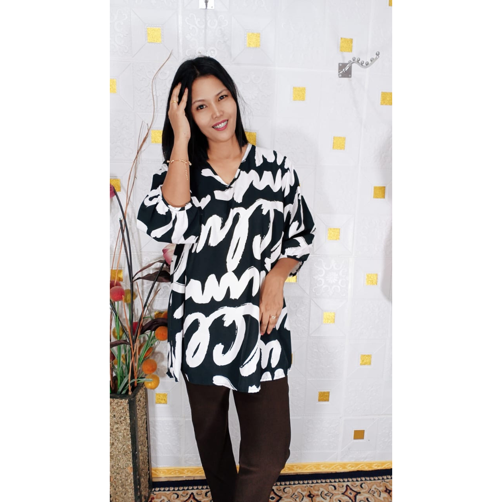 BM010 Blouse Satin Import Premium ukuran Jumbo motif kekinian