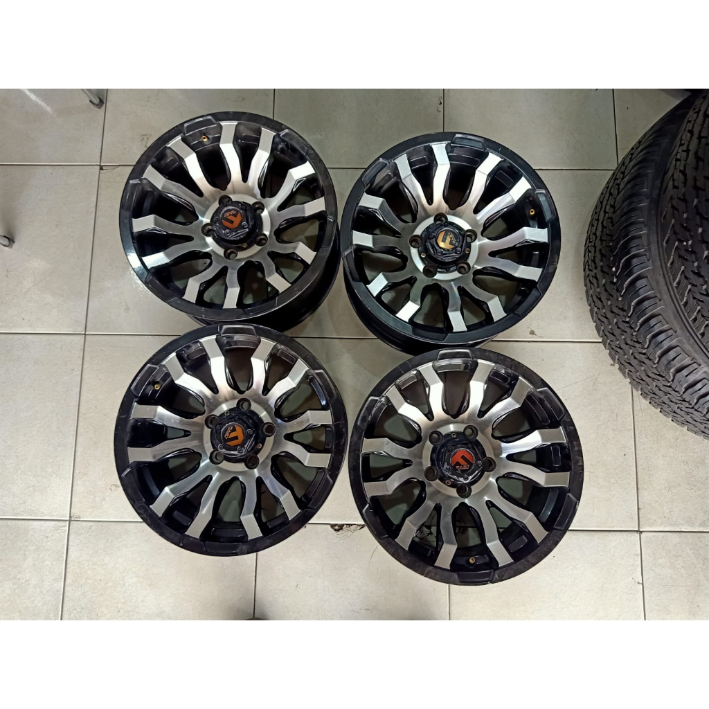 Velg Mobil Bekas Second Offroad Ring 15 Lebar 7 Baut 5 Cocok Buat Ertiga Grandmax Xpander Luxio