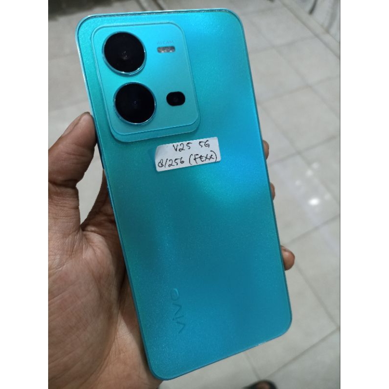 VIVO V25 5G (8GB/256GB)