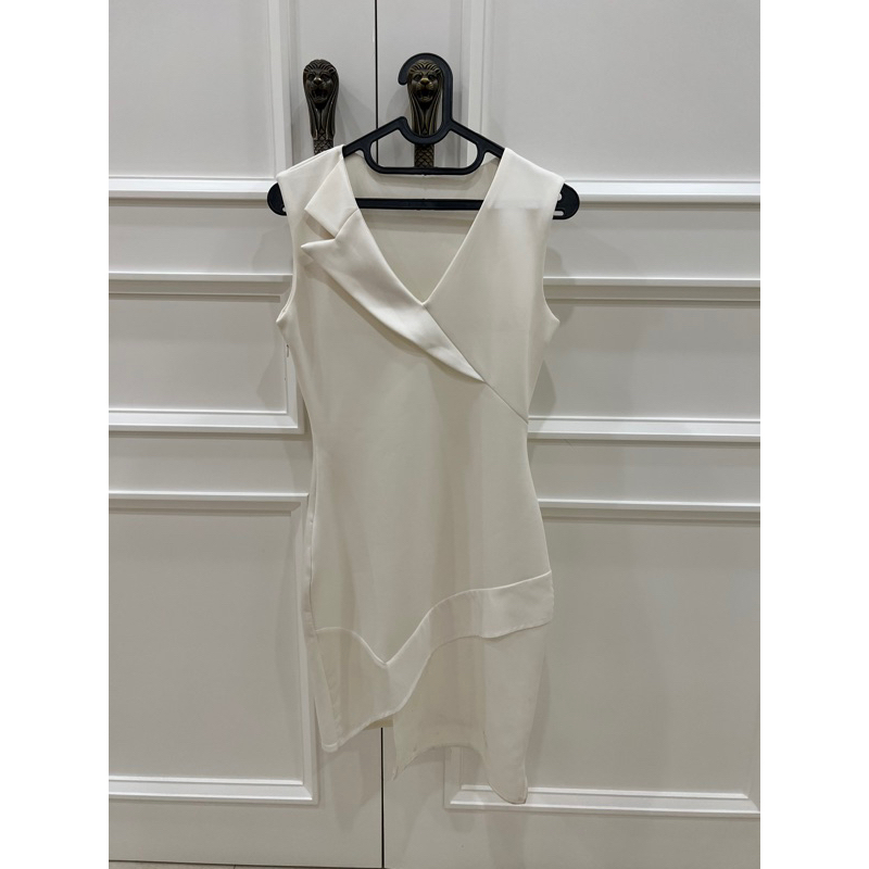 preloved white dress