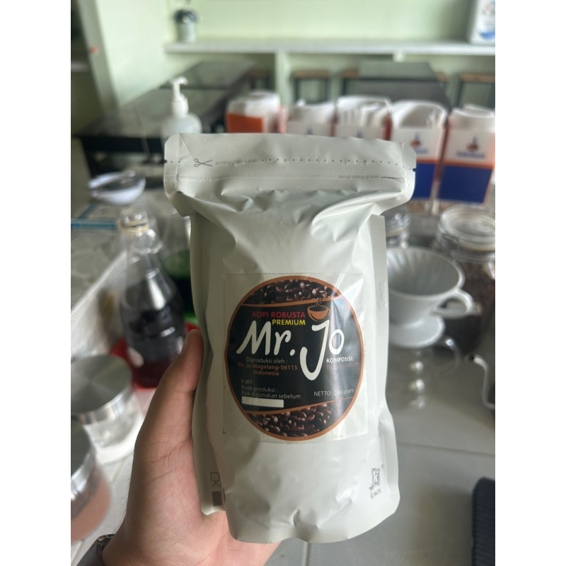 

Kopi Mr.Jo official Arabica Dieng Siap Seduh 100 Gram