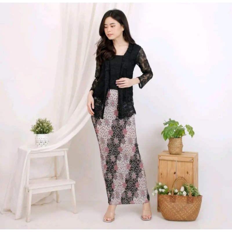 (PROMO) kebaya bali wisuda lengan panjang / kebaya bali tradisional / kebaya / kebaya bali modern