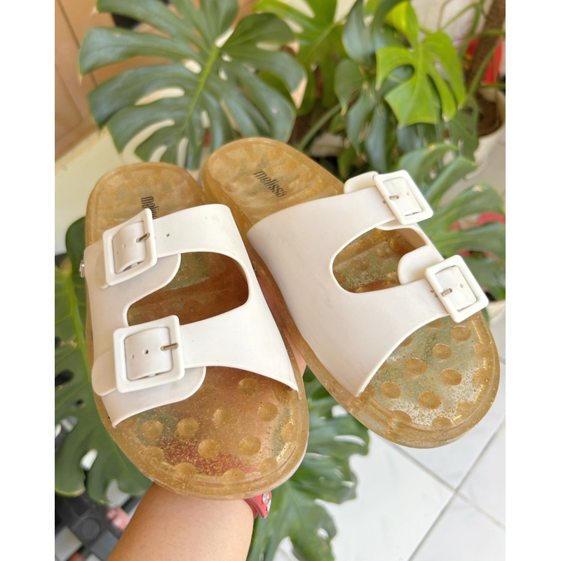 Preloved Sandal Melissa Wide Ad White Rice Husk size 37