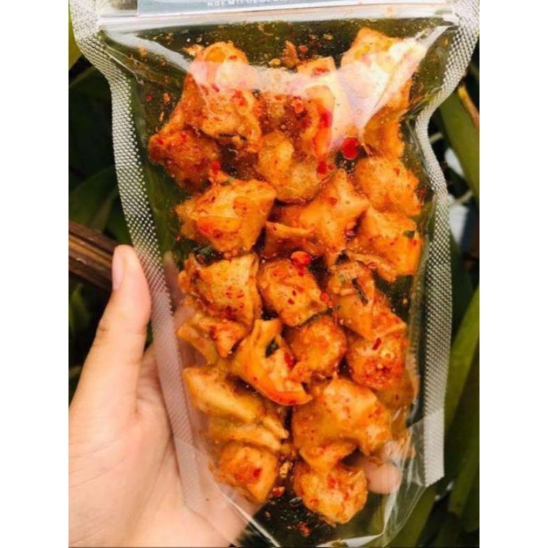 

SIOMAY MINI KERING VIRAL PEDAS DAUN JERUK | SOMAY PEDAS DAUN JERUK VIRAL | SOMAY MINI KERING GURIH RENYAH | SIOMAY MINI PEDAS DAUN JERUK | SIOMAY MINI KERING PEDAS | SIOMAY KERING PEDAS DAUN JERUK 100gr