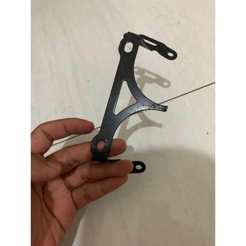 dudukan plat nomor new vixion lighting atas original