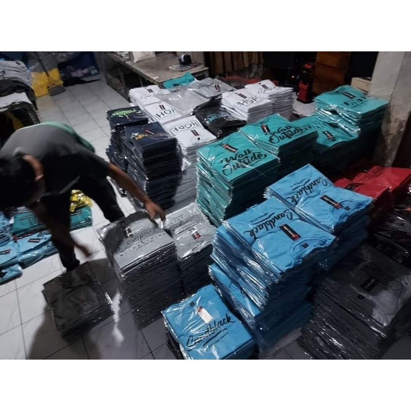 Kaos Distro Bahan BAGUS Cotton Combadt 30s Pria Wanita Terbaru