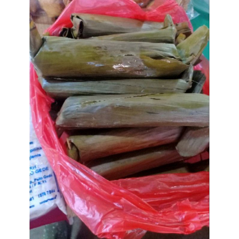 

Lontong Daun Pisang Tanpa Isian Per 1Pcs