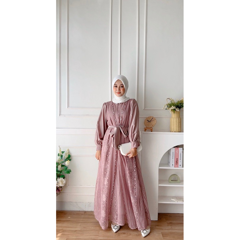 Alexia Cardy Brocade Maxi