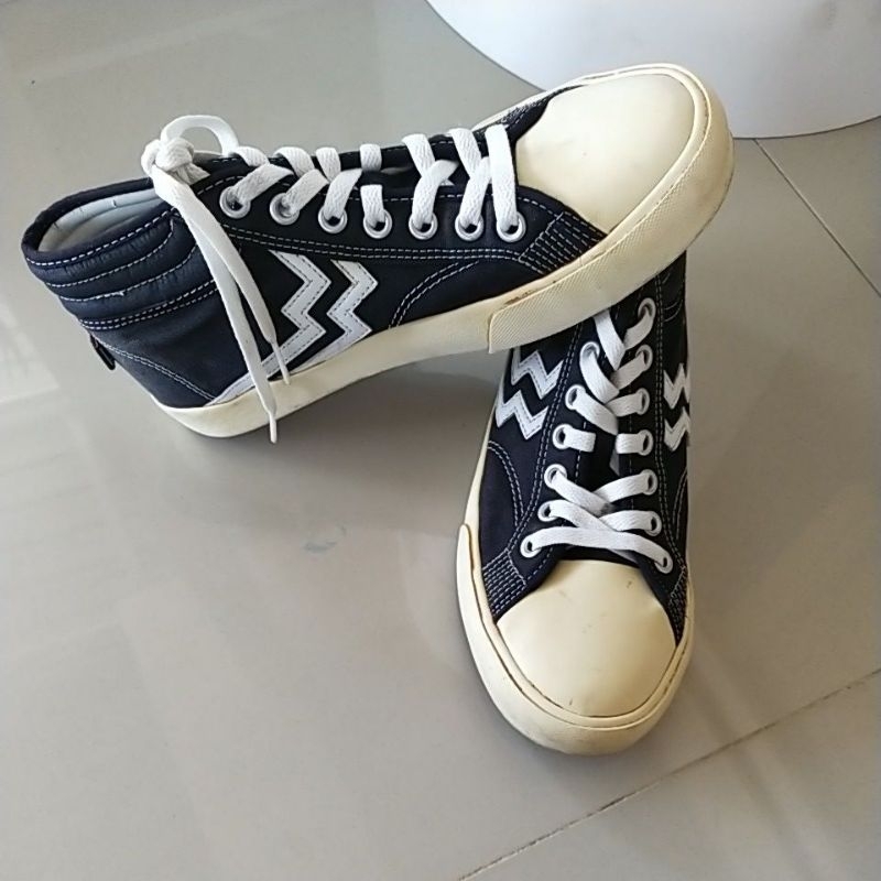 Geoff max maverick mid black high size 41