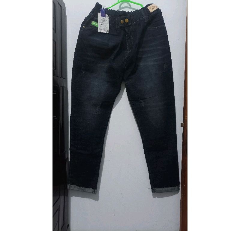 celana jeans Annora