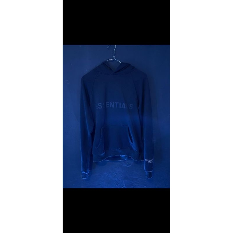 Hoodie essentials second
