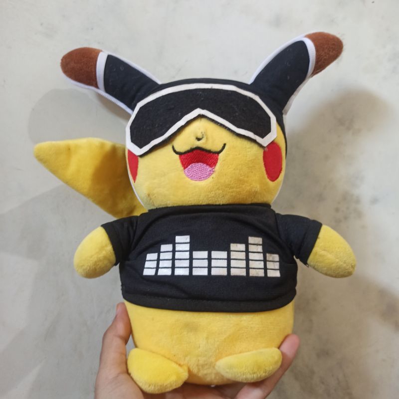 boneka pokemon pikachu kostum