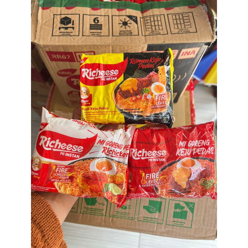 

MIE RICHEESE PEDAS