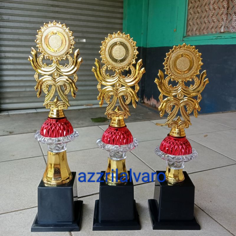 Piala MK 05 Tinggi 41cm