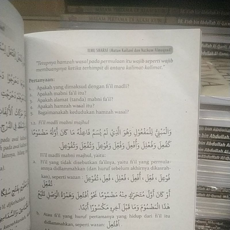 ILMU SHARAF TERJEMAHAN MATAN KAILANI DAN NAZHAM ALMAQSUD BERIKUT PENJELASANNYA REGULER