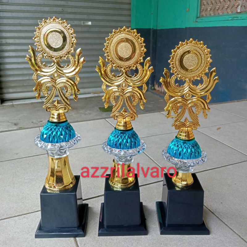 Piala MK 05 Tinggi 41cm