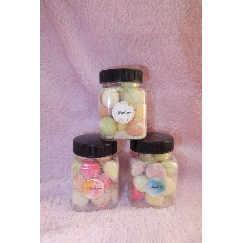 Bola Susu (Milk Bath)