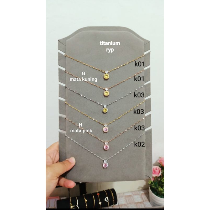 Kalung titanium koleksi NBC.MEDAN yg F hanya Gold  kode 01 , awet,tahan lama