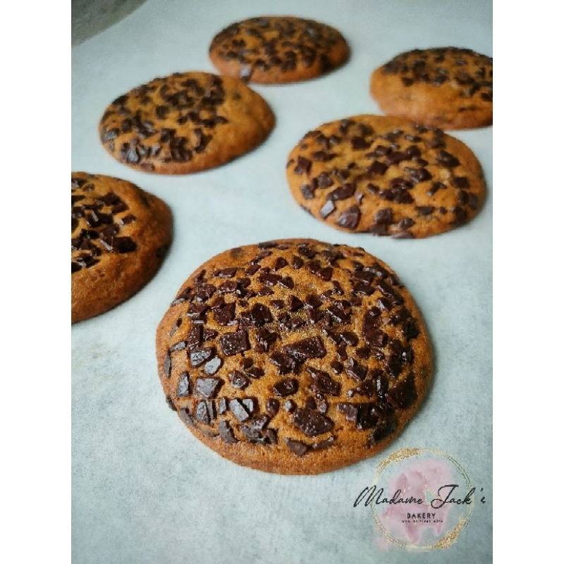 

Signature Chocolate Cookies / Chocolate Chip Soft Cookies