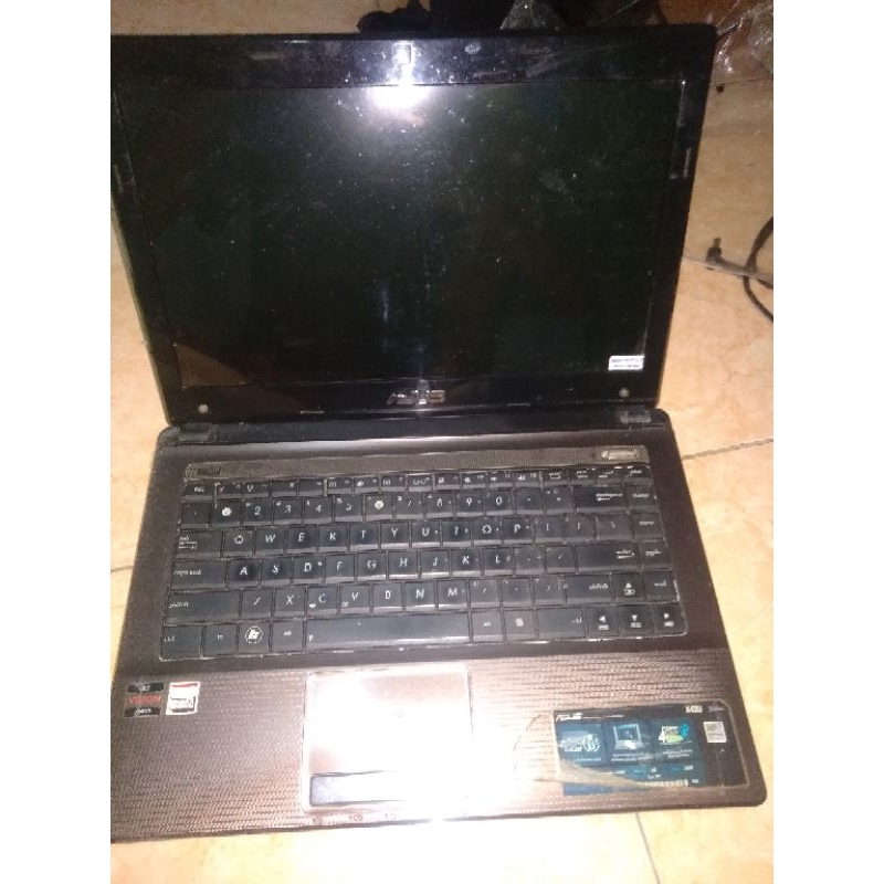 laptop asus bekas(mesin nyala lcd mati)