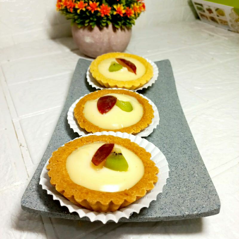 

Kue Tradisional/Jajanan Pasar/Kue Pie Minimal 15 Pcs