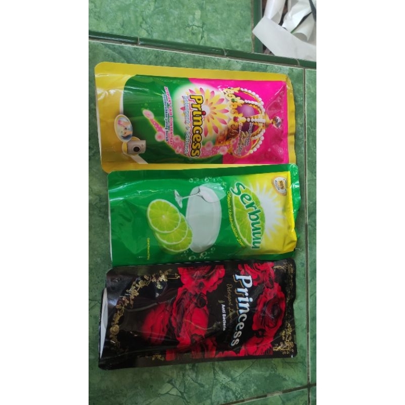 Paket sabun cuci piring + detergent cair + pewangi pakaian