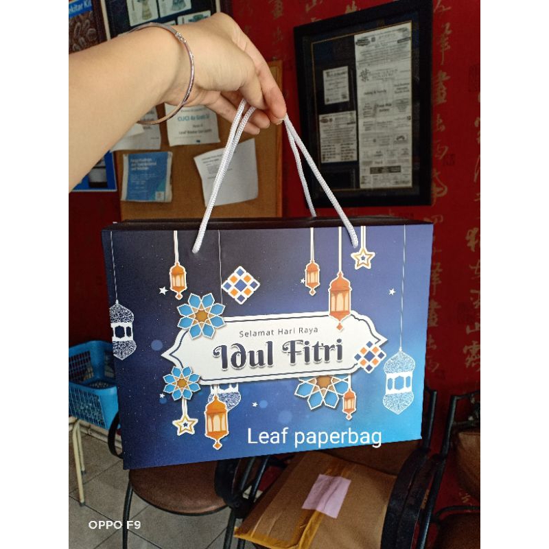 

paper bag hari raya idul fitri lebaran packaging box kotak eid mubarak tebal mewah besar muat toples tas jinjing tenteng hampers kado hantaran gift hadiah idul fitri