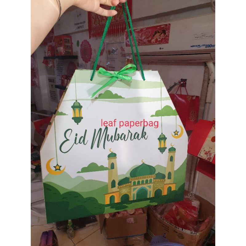 

paper bag hari raya idul fitri jumbo besar lebaran box hampers hantaran kado hadiah hijau eid mubarak eid al fitri