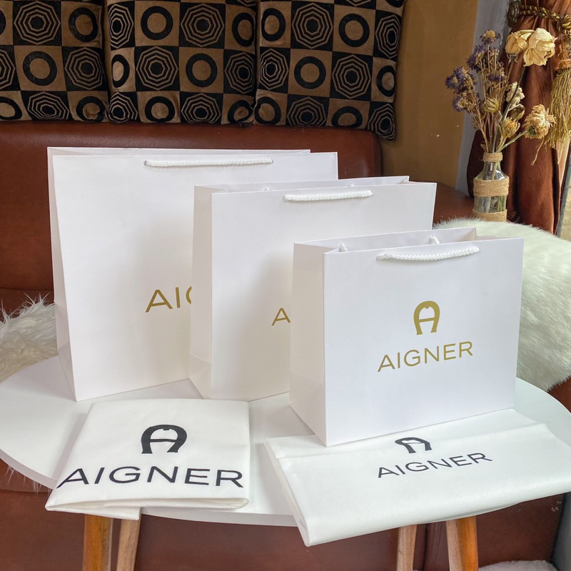 

Paper Bag Aigner Tas Kertas Kado Paperbag untuk Parfum atau Tas