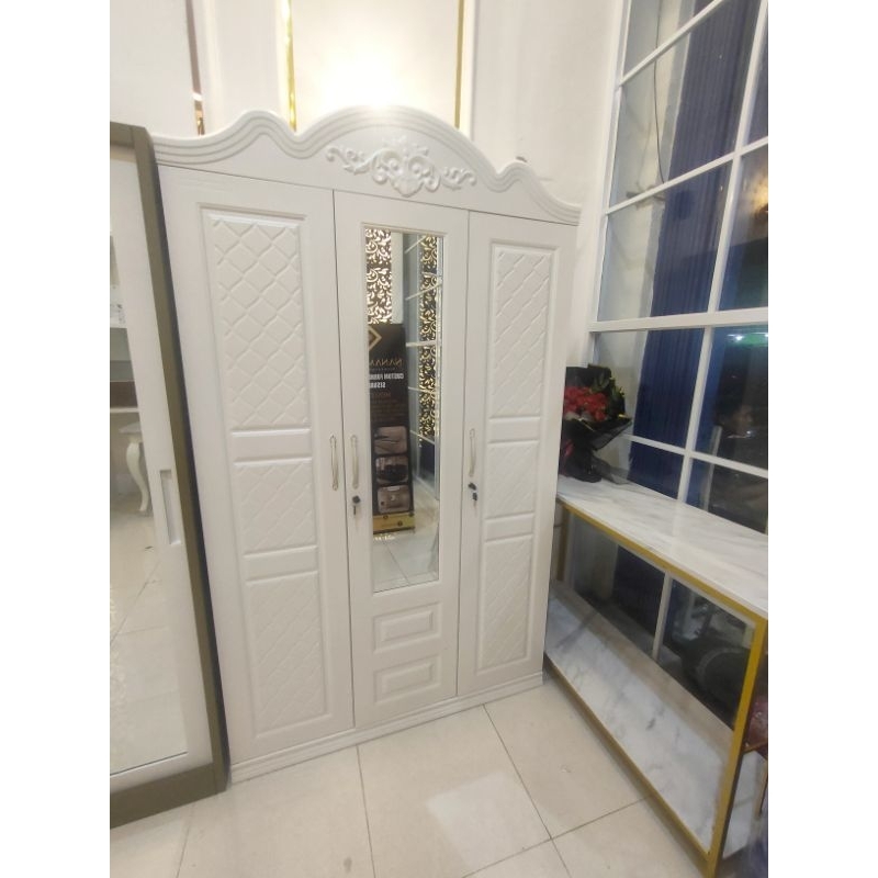 LEMARI PAKAIAN BESI KLASIK MODEL EROPA // NANAMEBEL