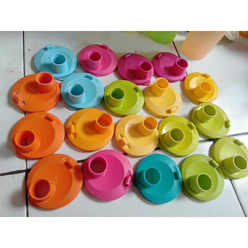 tutup funtumbler Tupperware second