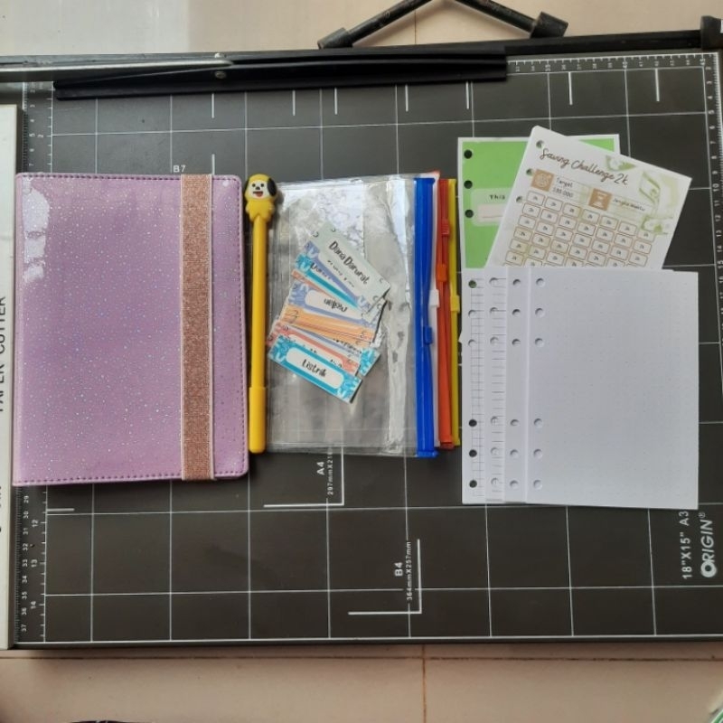 

Paket Binder Keuangan / Budgeting Binder / Money Binder / Binder A6 6ring / Binder Sinking Fund / Nabung Viral / Binder Hologram Glitter Pastel