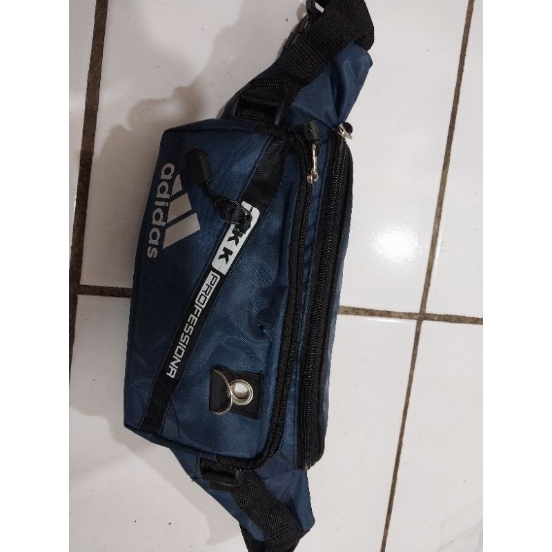 tas slampang laki"/tas selempang laki/tas selempang cwo/tas selempang laki" biru gelap