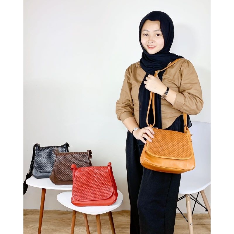 Tas selempang model Anyaman series